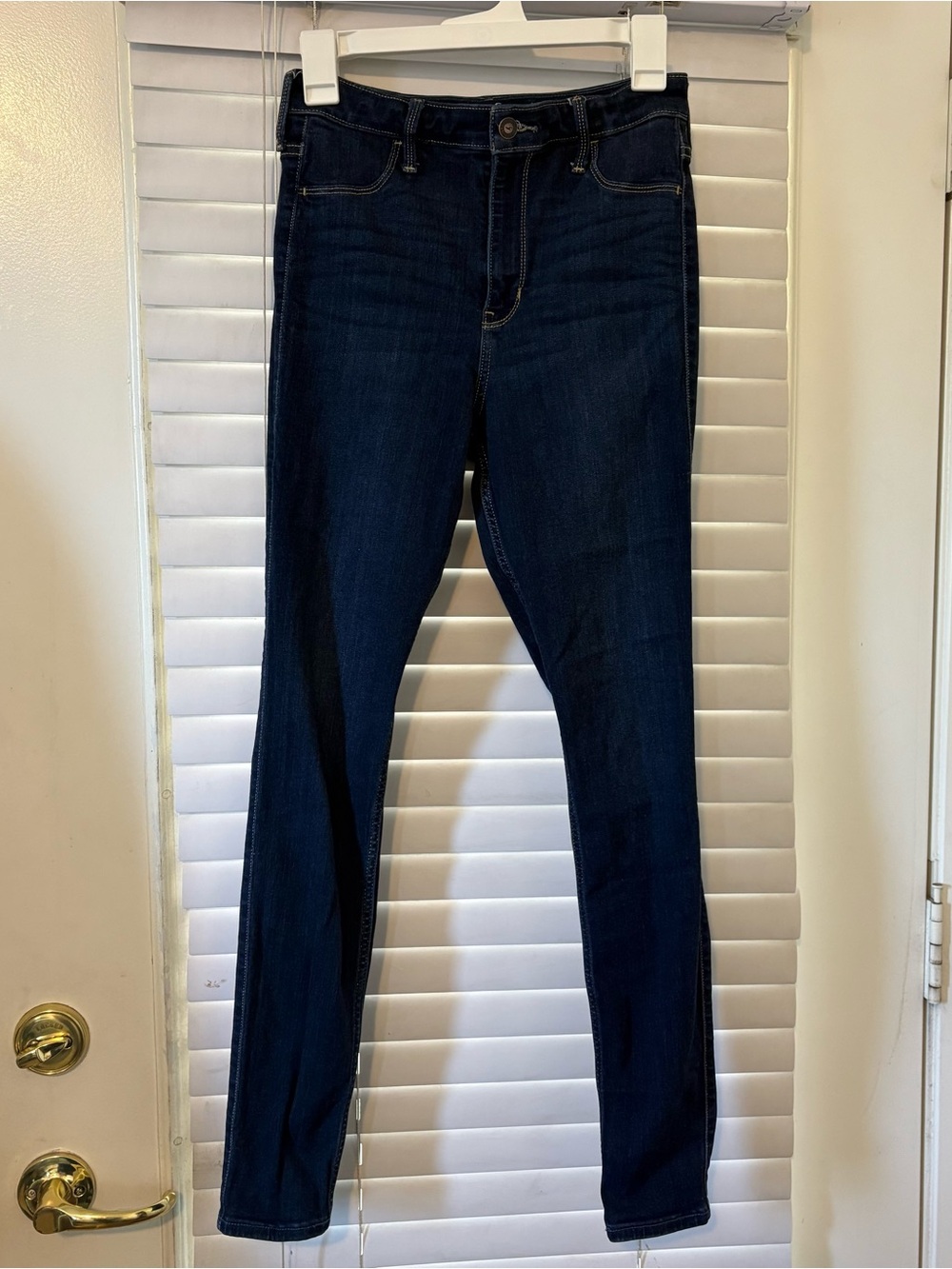 Hollister Ultra High-Rise Jean Leggings Women’s W29 L30 Dark Wash